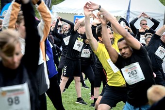 Viktigt att vrma upp innan start. Srskilt nr det r lite kallt. Foto: Elin Elderud  