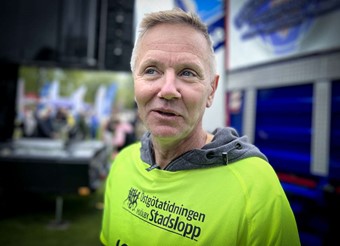 Perfekt dag att springa stadslopp tyckte tvlingsledare Mikael Grip. Foto: Elin Elderud