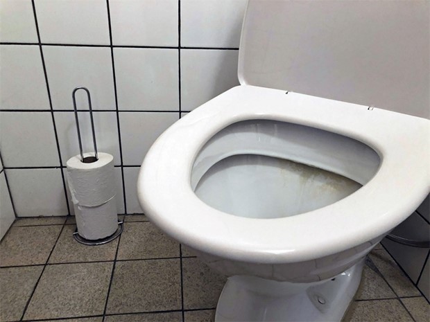 50 boende och personal blev magsjuka 