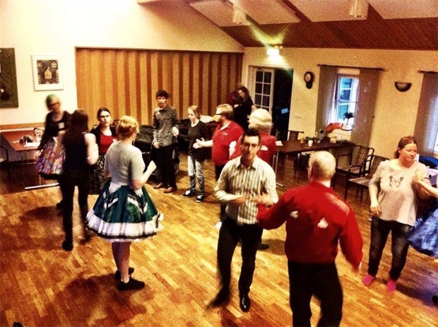 Squaredansare frn hela landet till Fornsa