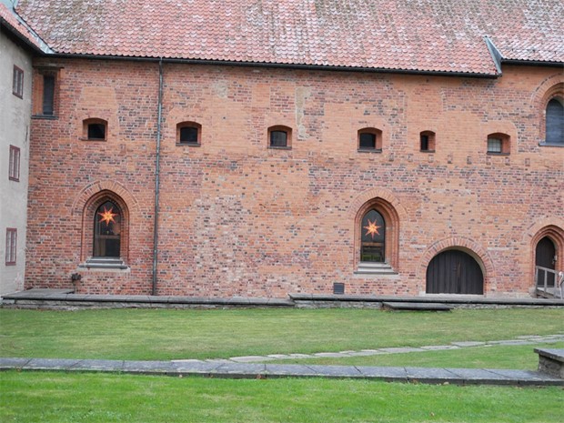 Julfirande i medeltidens Vadstena  i och utanfr klostret 