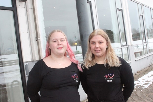 Elever t�vlar digitalt om platser till SM