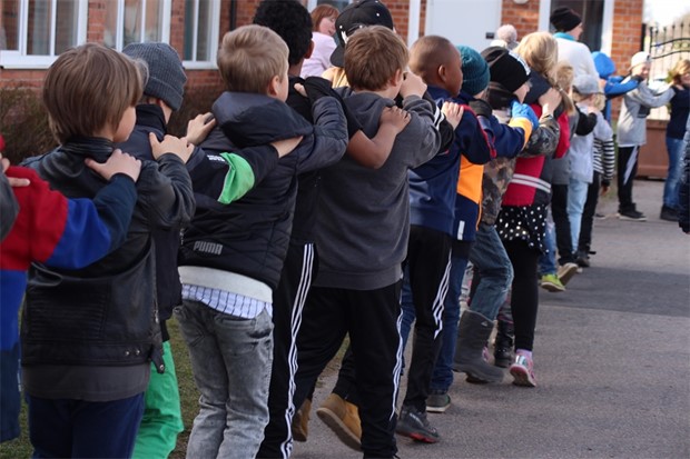 Dansens vecka blir digital i r