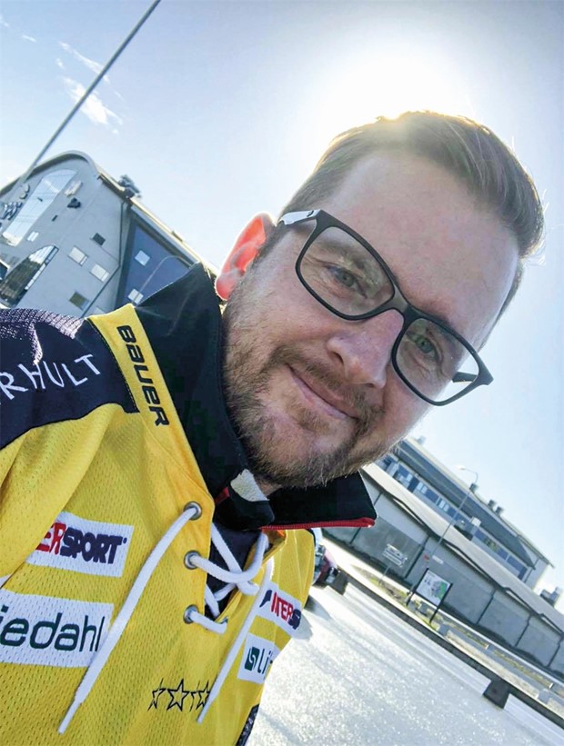 Stort std frn deshgshll fr HV71 efter degraderingen