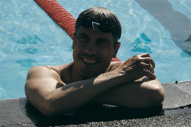 Anders Holmertz blev av med sitt svenska rekord  och det r han glad fr