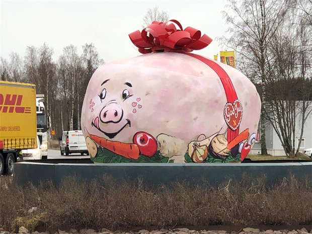 Rondellpotatisen har f�tt sin �rliga juldekoration � hyllning till det n�rproducerade 