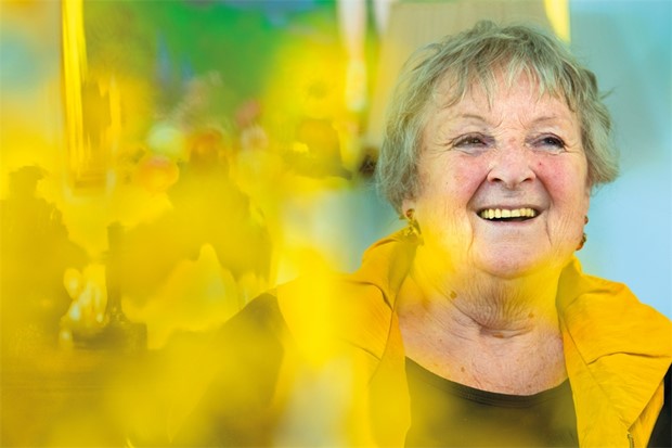 �Lilla fruntimret f�r forts�tta sticka fram n�san allt i emellan�t�