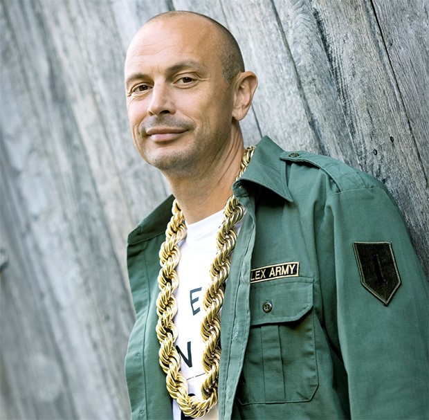 Petter slpper nytt album och ker p vrturn