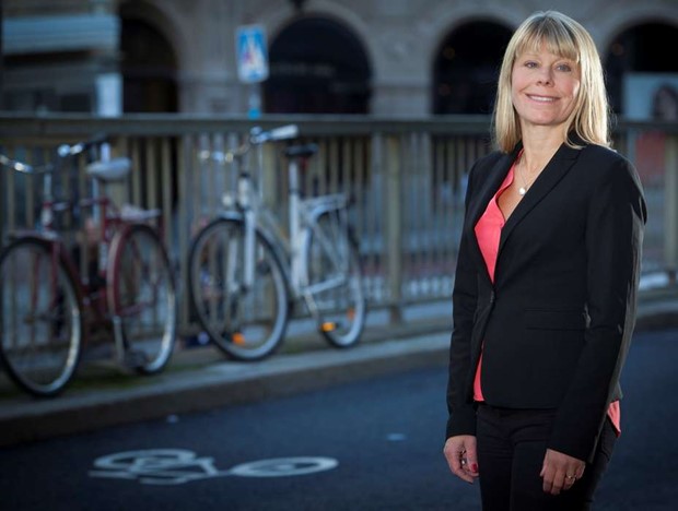 Historiskt avtal som regeringen nu mste leva upp till