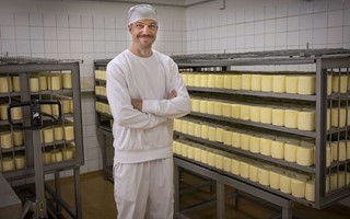 Glada bondens mejeri satsar p framtiden