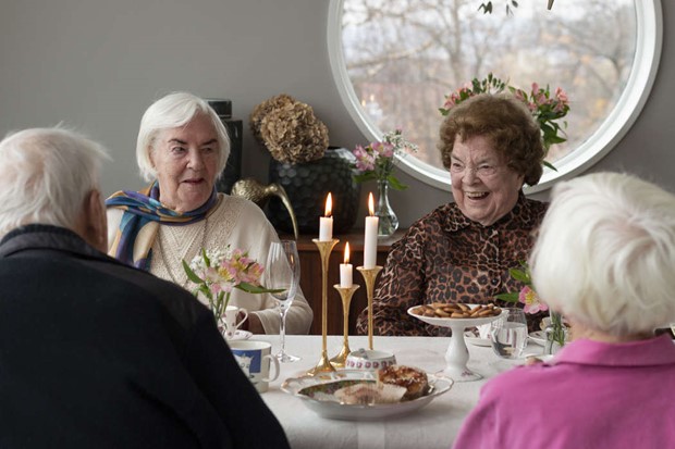 Fikastunden minskar ensamheten