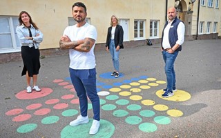 De skapar en brygga mellan skola och frldrar