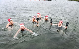 Vinterbad med julknsla: Inte tveka