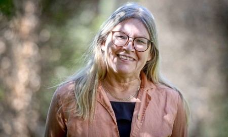 Gunilla beredd att ta sig an stergtland 