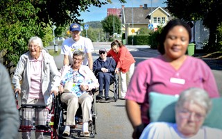 Vnner p promenad: Det r guldkant