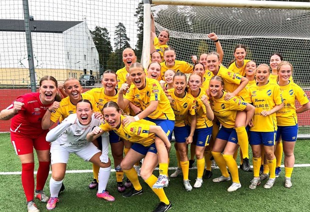 Mjlbytjejer tar sig till division II: Vi har jkligt kul