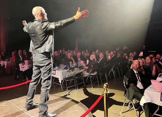 En gala med gldje i Motala