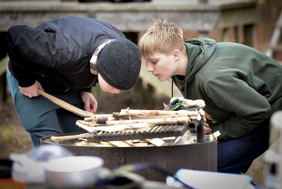 L�r om naturen med l�da