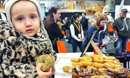 Nya kontakter, aff�rer och s�dda fr�n f�r framtiden 