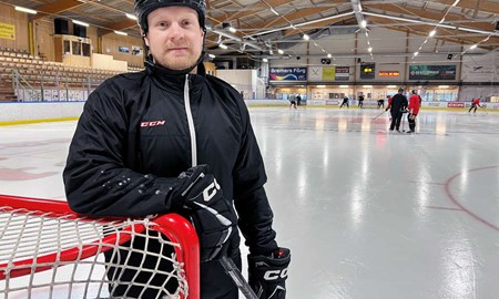 Ikonen blir tr�nare i Mj�lby Hockey: 